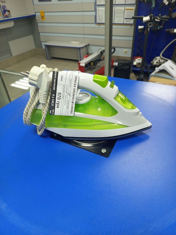 Праска GRUNHELM EI8858C, 2200 Вт, керамічна підошва